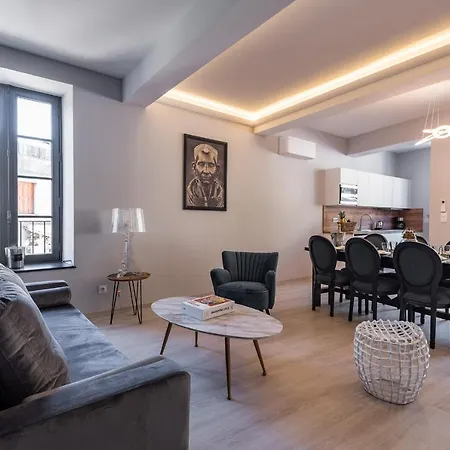 La Terrasse De La Tour Pinte. カルカソンヌ